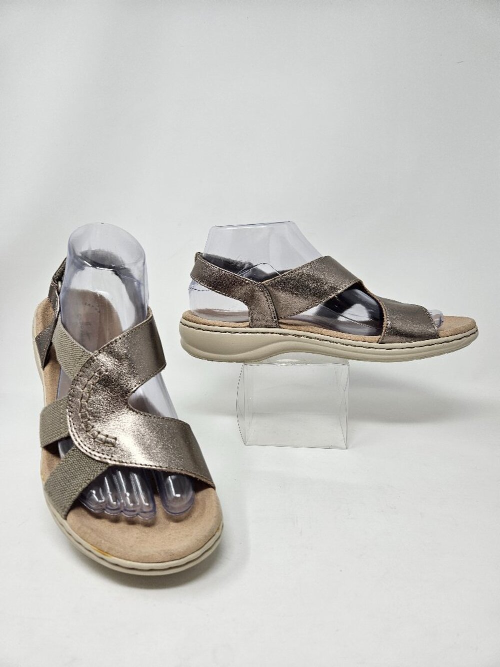 Clark's Collection Size 7.5W Leisa Joy Gold Metallic Slingback Comfort Sandals